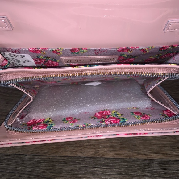 Betsey Johnson Blush Crossbody Bag With Bow and Floral Card Holder - Picture 8 of 8